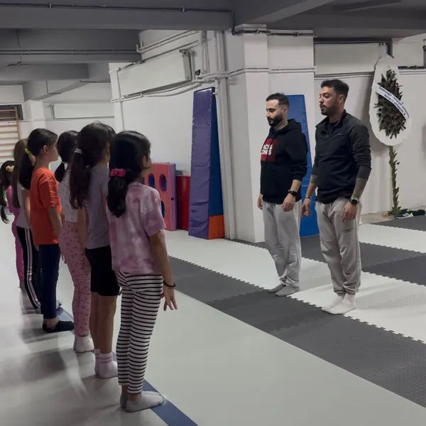ESKA Cimnastik salonundan bir kare