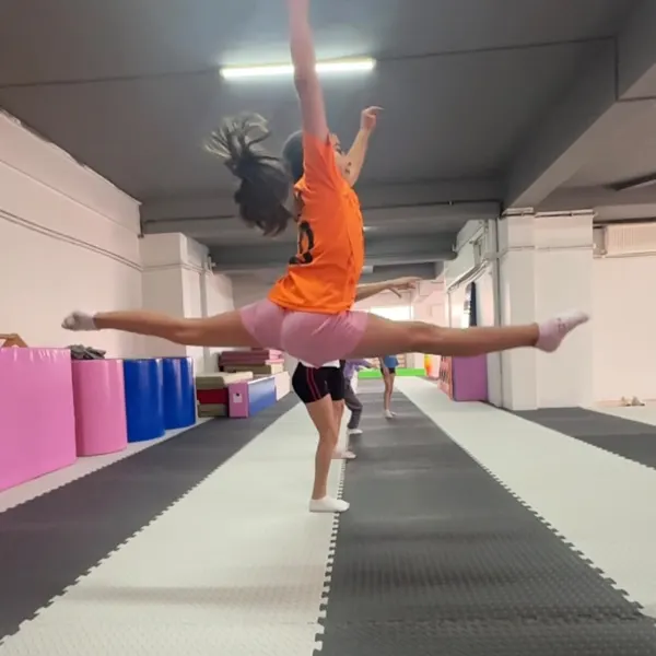 ESKA Cimnastik salonundan bir kare